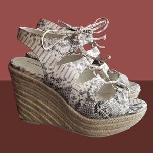 RAMPAGE NWOT Snake Skin Print Tie Up Platform Wedges